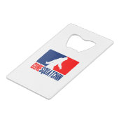 Gone Squatchin League Style Kredietkaart Flessenopener (Voorkant Gekanteld)