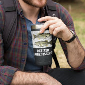 Gone Vissen Largemouth Bass Rustic Cool in ruste Geïsoleerde Drinkbeker