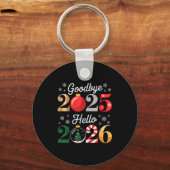 Goodbye 2025 Hello 2026 Happy New Year's Eve Chris Sleutelhanger (Voorkant)
