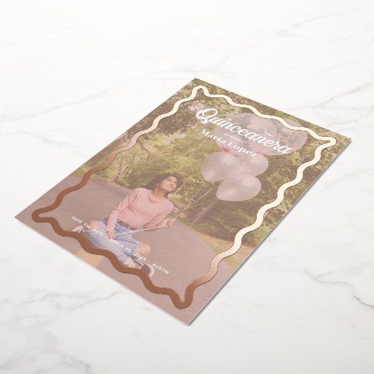 Goovy Daisy Quinceañera Save the Date Folie Uitnodiging (Gedraaid)