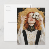 Gorgeous Red haired Woman With a Skull Briefkaart (Voorkant / Achterkant)