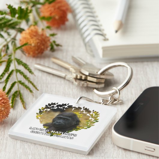 Gorilla Baby - Liefdevolle Natuur's zachte reuzen Sleutelhanger (Voorkant Rechts)
