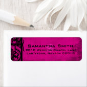 Goth Fuchsia Black Mariage damassé Étiquettes (En situation)
