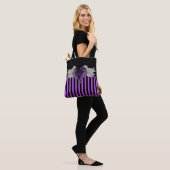 Goth Paarse Hart met Engelenvleugels Tote Bag (Op model)