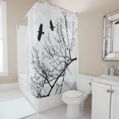 Gothic Crows and Trees Black and White Douchegordijn (In situ)