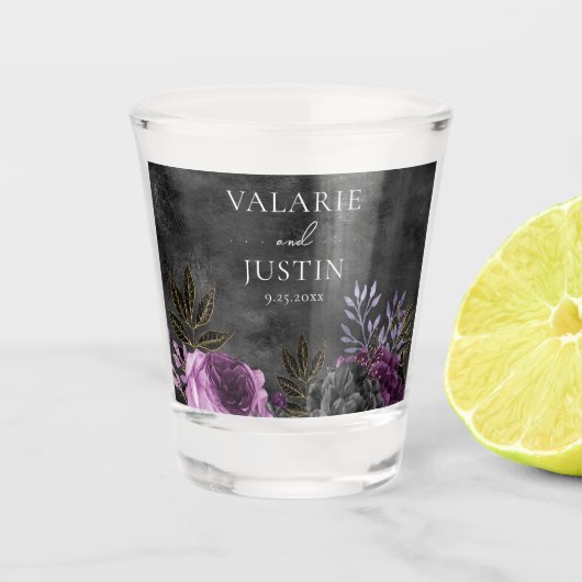 Gothic Paars and Black Floral Wedding Shot Glas (Voorkant)