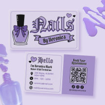 Gothic Paarse en Zwarte Vrouwelijke Nagelstyliste