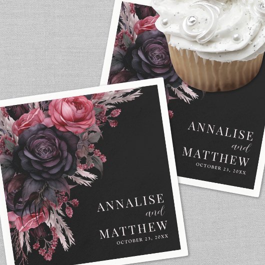 Gothic Red Black Floral Wedding Servet
