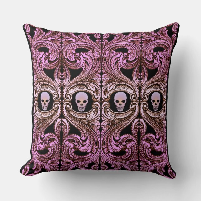 Gothic Roze Ornament met schedel Kussen (Voorkant)