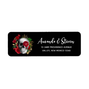 Gothic schedel met rode bloemen en gouden bladeren etiket