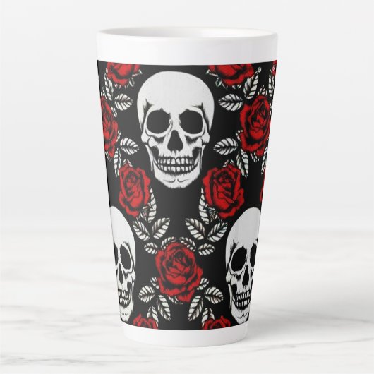 Gothic schedels en Rozen Latte Mok (Voorkant)