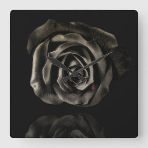 Gothic Vampire Black roos klok