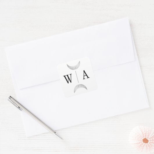 Gothic White Monogram Moon Crest Envelope Seal Vierkante Sticker (Envelop)