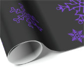 Gothic zwart omslagpapier met Paarse sneeuwvlokken Cadeaupapier (Rol Hoek)
