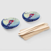 Gotisch meisje voodoo doll en griezelige wijnstokk handwaaier (Niet-gemonteerd)