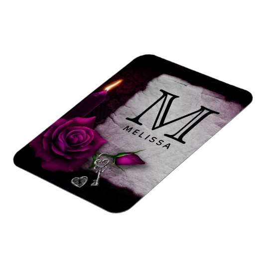 Gotisch Roos, kaarsen, perkamenten en locketmonogr Magneet (Linkerzijde)