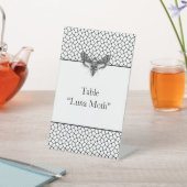 Gotische Bruiloft | Moth & Lace Zwart & Wit Reclamebord Met Voetstuk (Insitu)