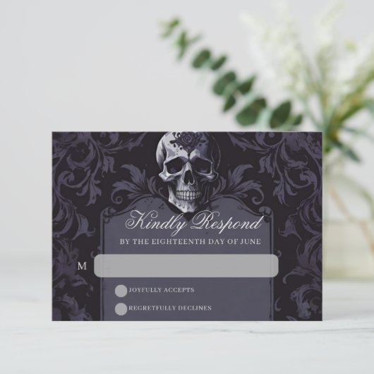 Gotische elegantie Paarse Boho schedel bruiloft RSVP Kaartje (Staand voorkant)