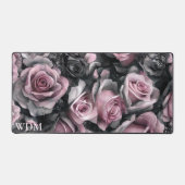 Gotische Roze en Zwarte Rozen Monogram Bureaumat (Voorkant)