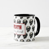 Gotische schedel ‘Dood voor decaf’ | Spooky Funny Mok (Voorkant rechts)