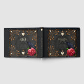 Gotische schedel en raaf. gastenboek (Volledig)