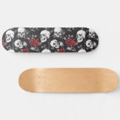 Gotische Skulls en Rozen Skateboard (Horizontaal)