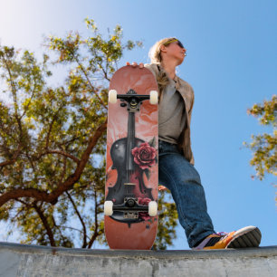 Gotische zwarte viool met rode rozen skateboard