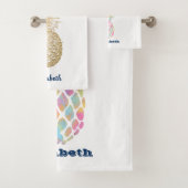 Goud anananas Navy Blue White Striped Bad Handdoek (Insitu)