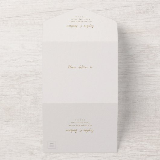 Goud, elegant romantisch script bruiloft all in one uitnodiging (Buitenkant)