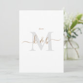 Goud en grijs Monogram Schijfbalk Manuscript Bride Kaart (Staand voorkant)