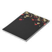 Goud en rood hart op zwarte achtergrond notitieblok (Gedraaid)