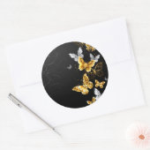 Goud en witte vlinders ronde sticker (Envelop)