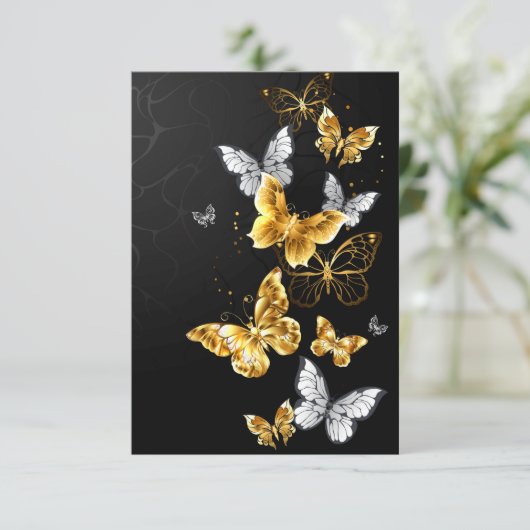 Goud en witte vlinders RSVP kaartje (Staand voorkant)