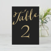Goud en Zwart Chique Calligrafie Tafel Nummers Kaart (Staand voorkant)