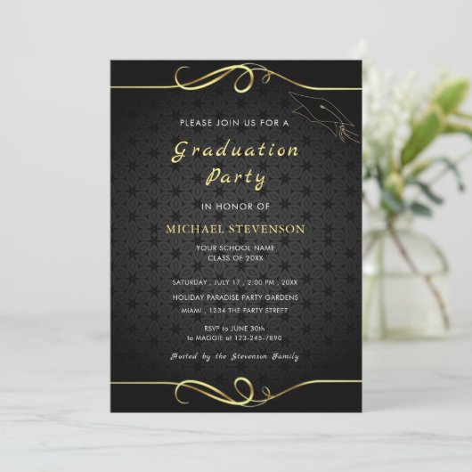 Goud en zwart Elegant Afstuderen Invitation Kaart (Staand voorkant)