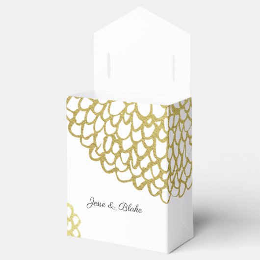 Goud Hand-getrokken Petal Patroon Wedding Bedankdoosjes (Geopend)