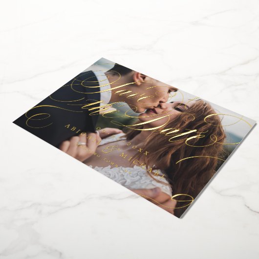 Goud klassiek kalligrafiefoto slaat de datum op folie uitnodiging (Gedraaid)