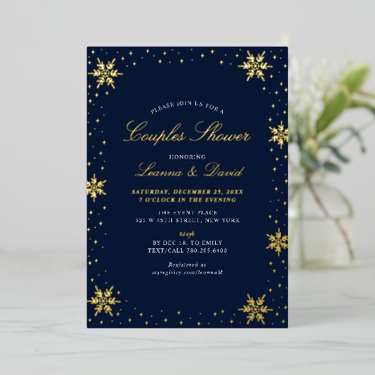Goud & Marine Winter Sneeuw Koppels Bruiloft Douch Folie Uitnodiging (Staand Voorkant)