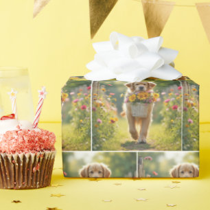 Goud Retriever Wandelt Met Een Bloemenmand Cadeaupapier
