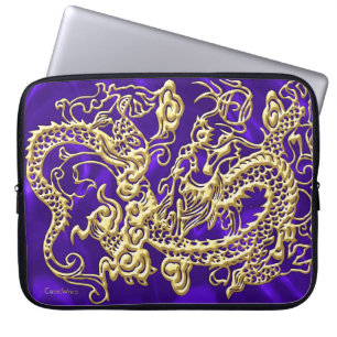 Gouddraak in reliëf op Paarse satijnafdruk Laptop Sleeve