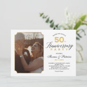 Gouden 50ste Huwelijksjubileum Foto Uitnodiging (Staand voorkant)