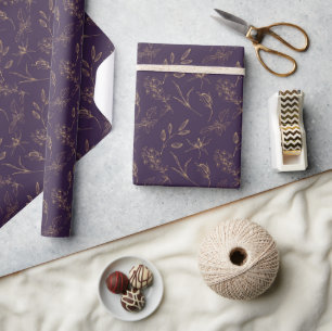 Gouden bloemen op donkerpaarse trouw cadeaupapier