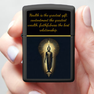 Gouden Boeddha in serene meditatie