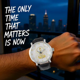 Gouden Boeddha zit in de Lotus Pose. Horloge