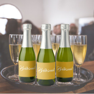 Gouden Geel Stijlvol Script Bruidsmeisje Sparkling Wijnetiket