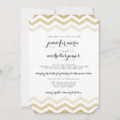 Gouden Glitter Glamour Chevron bruiloft uitnodigin Kaart (Voorkant)