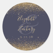 Gouden Glitter Script Donkerblauwe bruiloft Ronde Sticker (Voorkant)