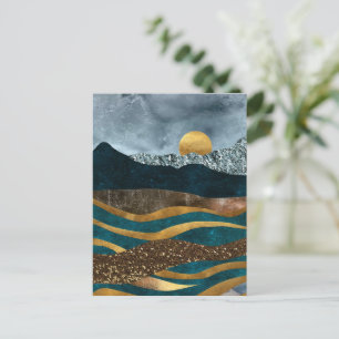 Gouden golven onder maanverlichte bergen briefkaart