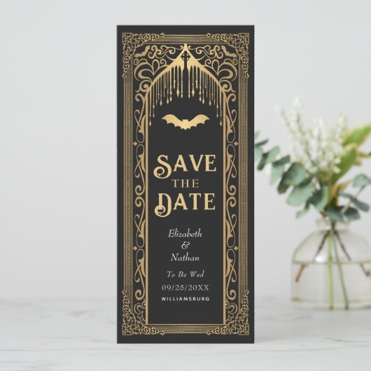 Gouden Gotische Vampierkathedraal Save the Date Kaart (Staand voorkant)