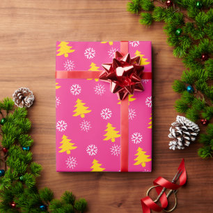 Gouden kerstbomen & witte sneeuwvlokken, fuchsia cadeaupapier